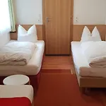 Apart Lenz